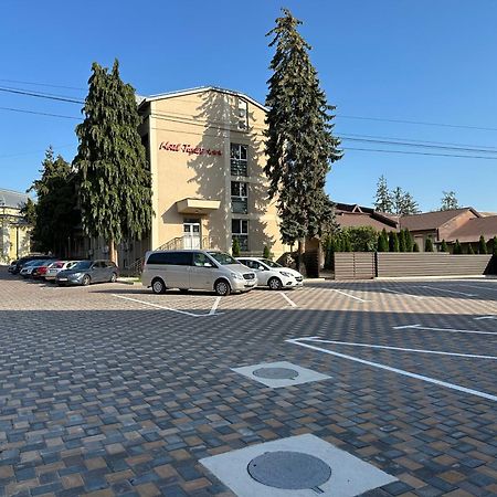 Hotel Turist Fălticeni Exterior photo
