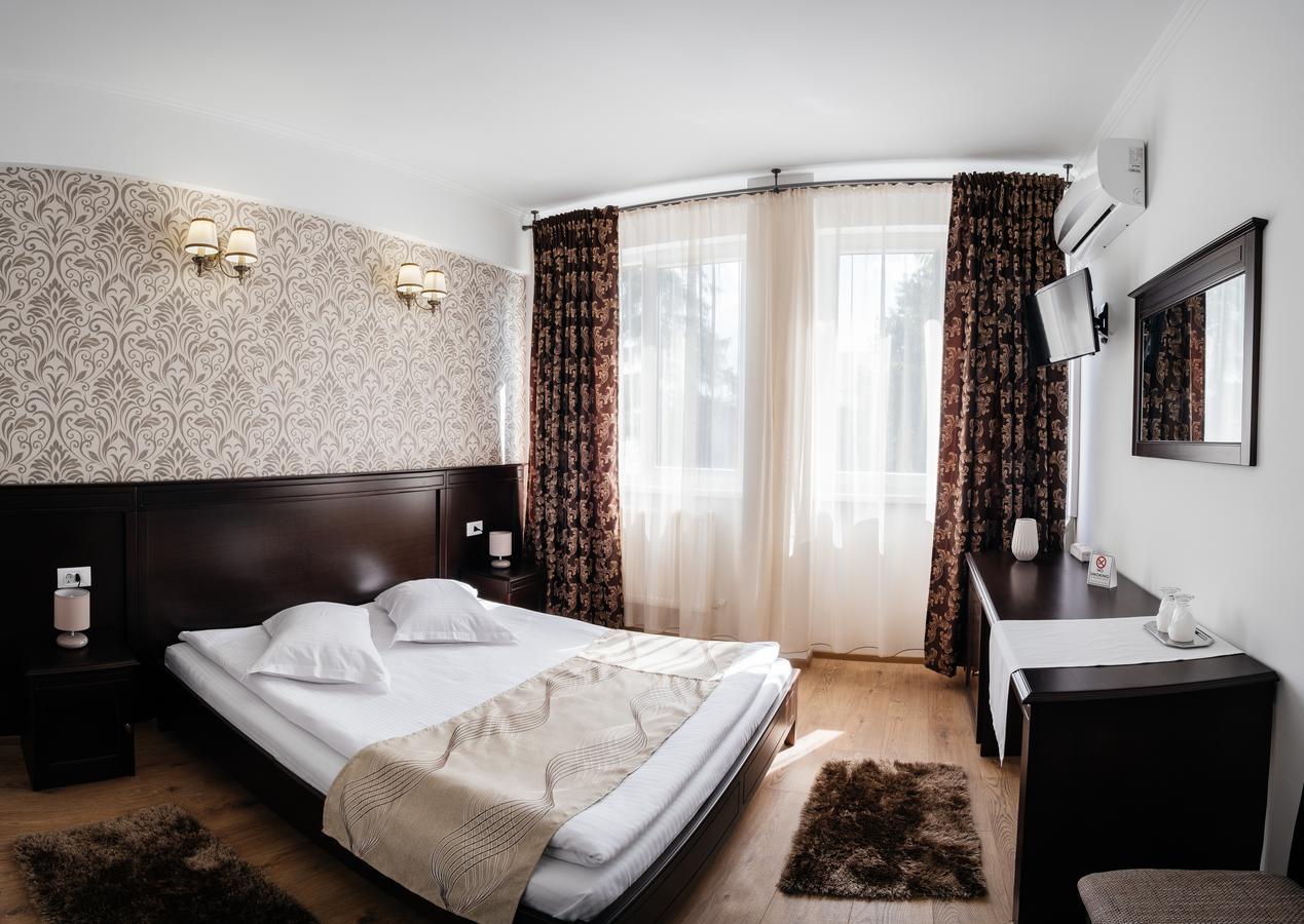 Hotel Turist Fălticeni Exterior photo
